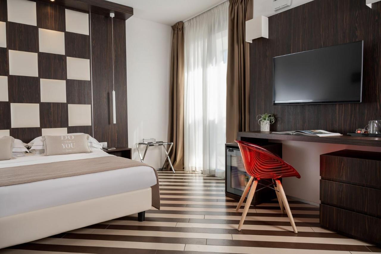 Dan Hotel